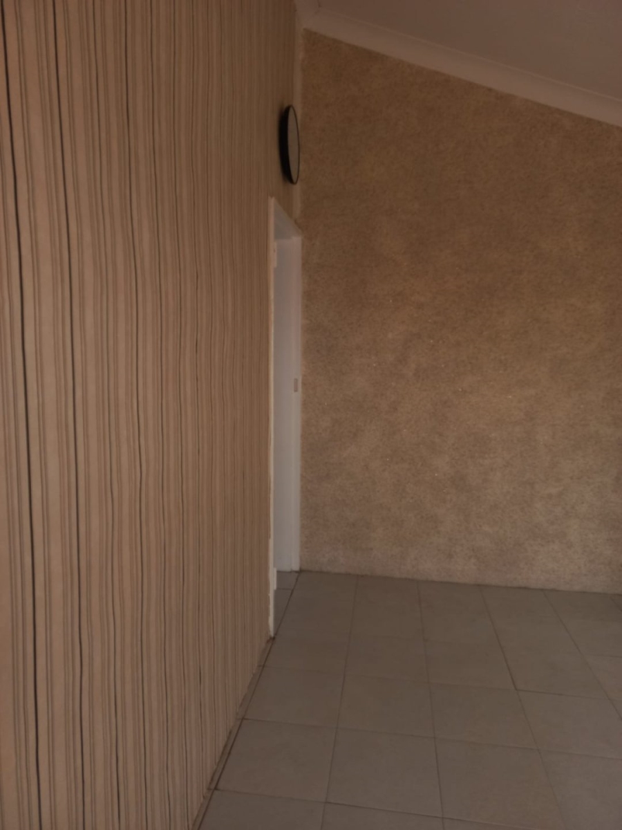 To Let 3 Bedroom Property for Rent in Lenasia Ext 2 Gauteng