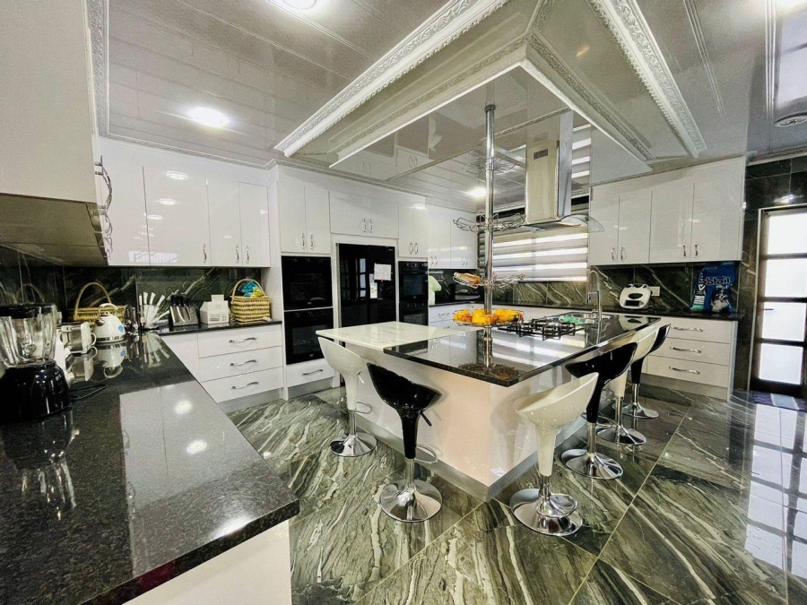 4 Bedroom Property for Sale in Ohenimuri Gauteng
