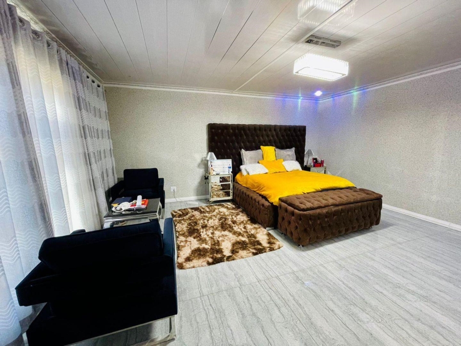 4 Bedroom Property for Sale in Ohenimuri Gauteng