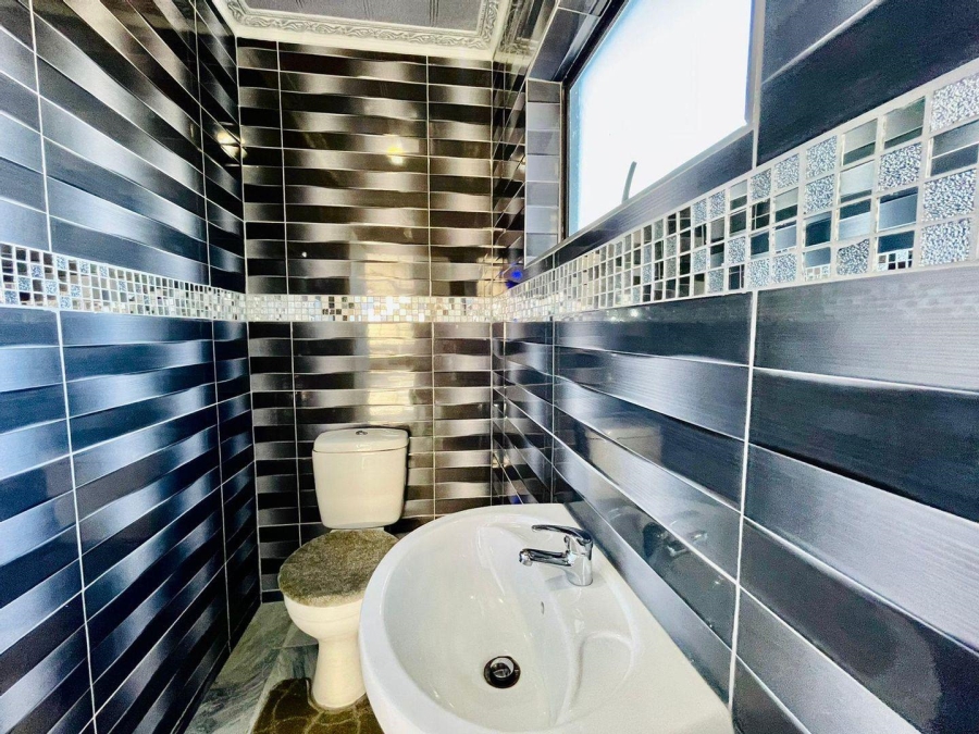 4 Bedroom Property for Sale in Ohenimuri Gauteng