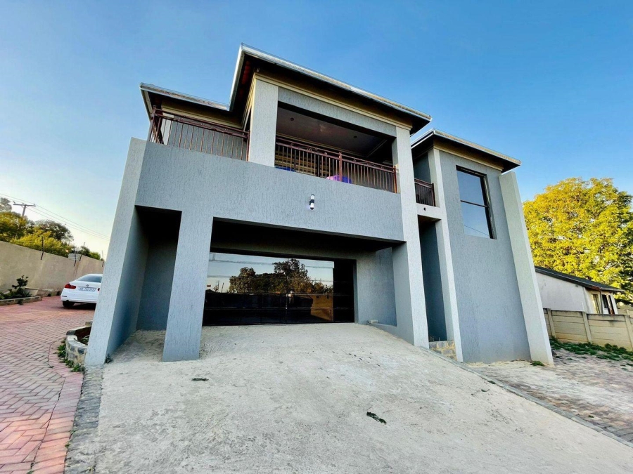 4 Bedroom Property for Sale in Ohenimuri Gauteng