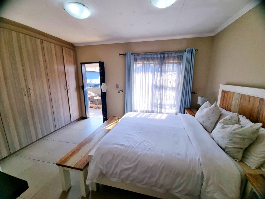 3 Bedroom Property for Sale in New Market Park Gauteng