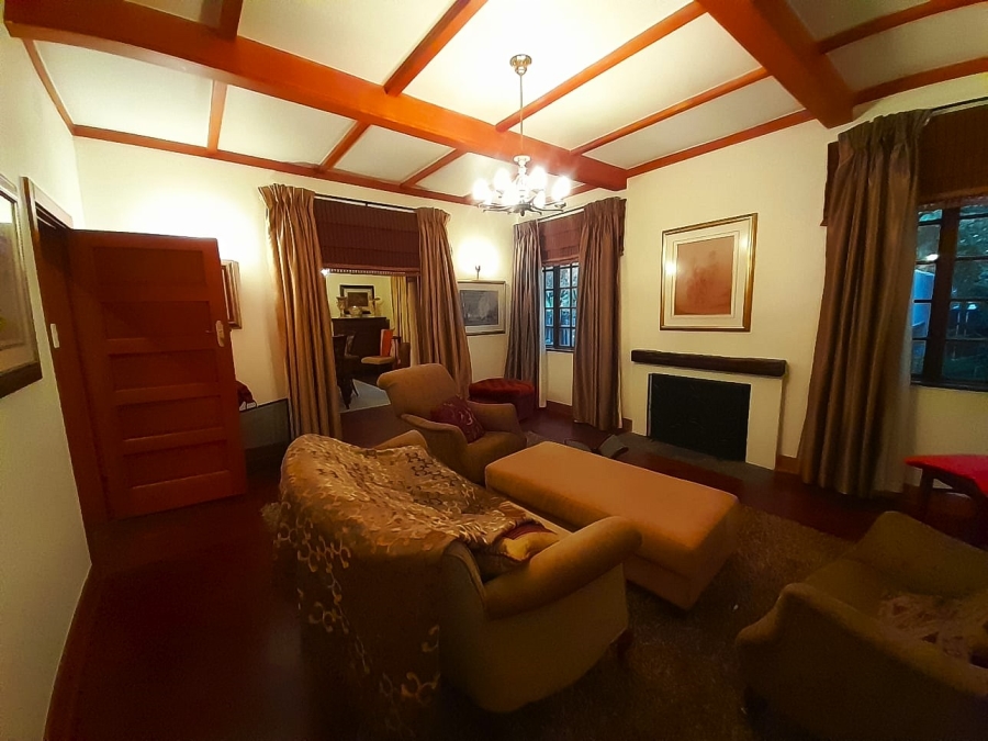 6 Bedroom Property for Sale in Greenside Gauteng