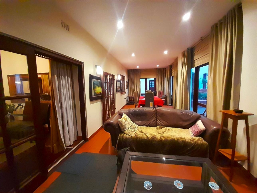 6 Bedroom Property for Sale in Greenside Gauteng