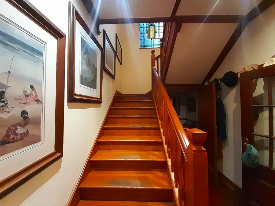6 Bedroom Property for Sale in Greenside Gauteng