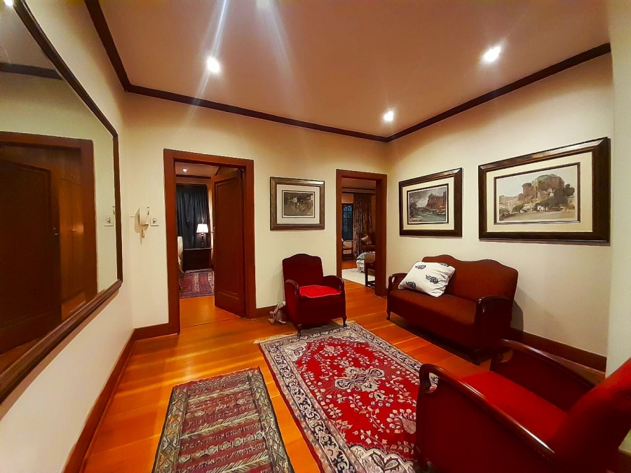 6 Bedroom Property for Sale in Greenside Gauteng