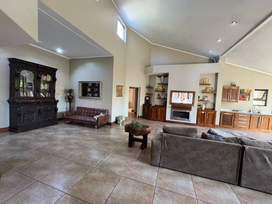 3 Bedroom Property for Sale in Faerie Glen Gauteng