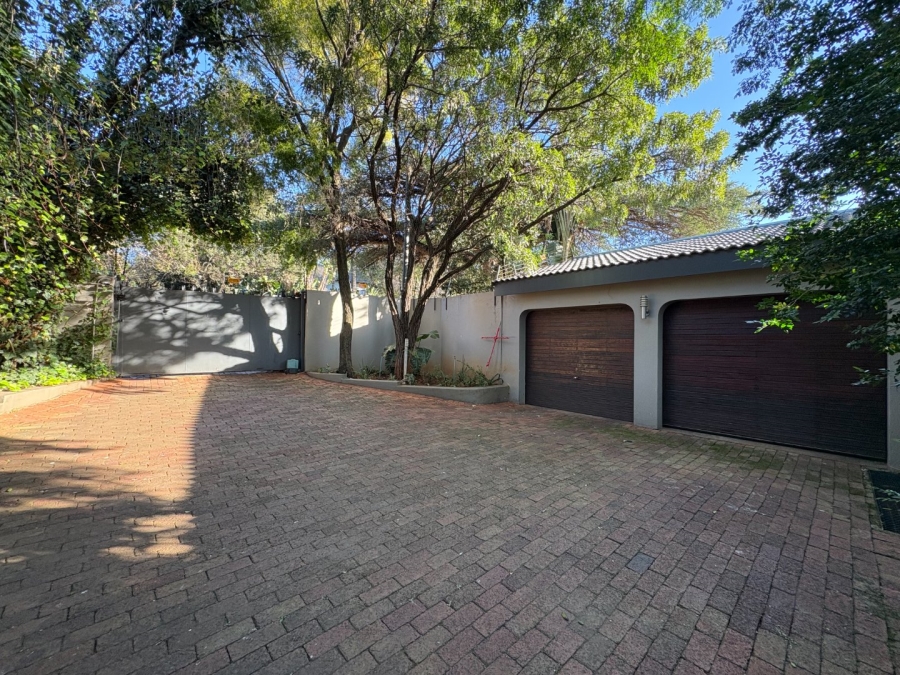 3 Bedroom Property for Sale in Faerie Glen Gauteng
