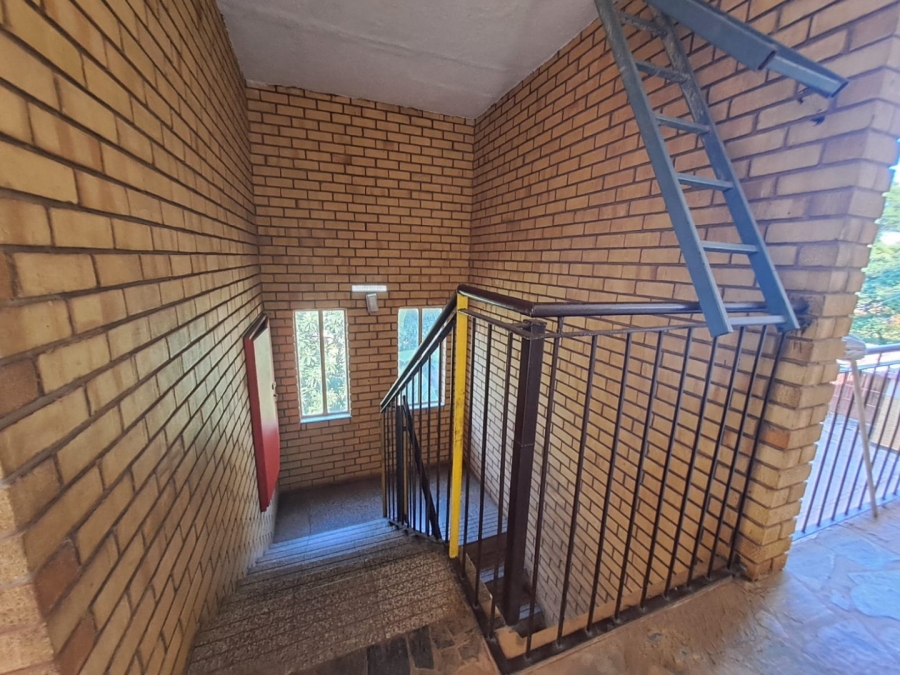 2 Bedroom Property for Sale in Pretoria North Gauteng