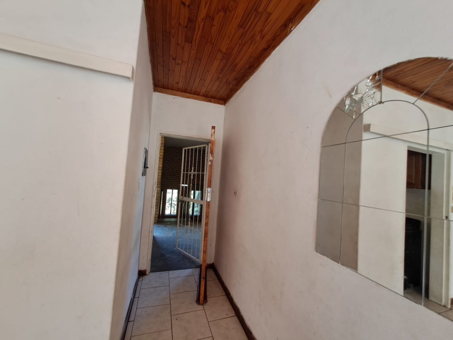 2 Bedroom Property for Sale in Pretoria North Gauteng