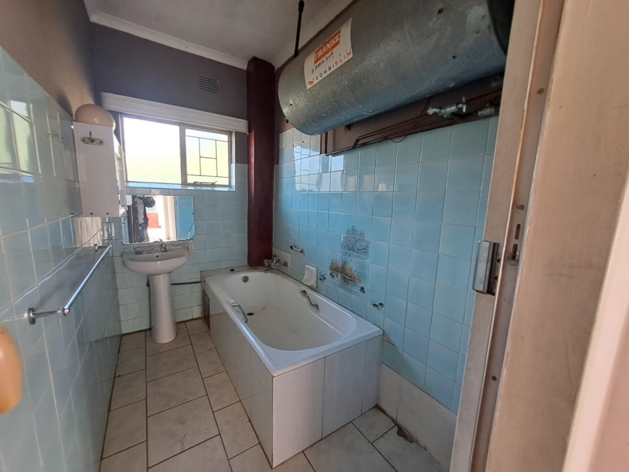 2 Bedroom Property for Sale in Pretoria North Gauteng