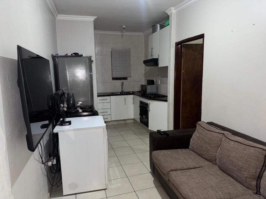 To Let 1 Bedroom Property for Rent in Vosloorus Gauteng