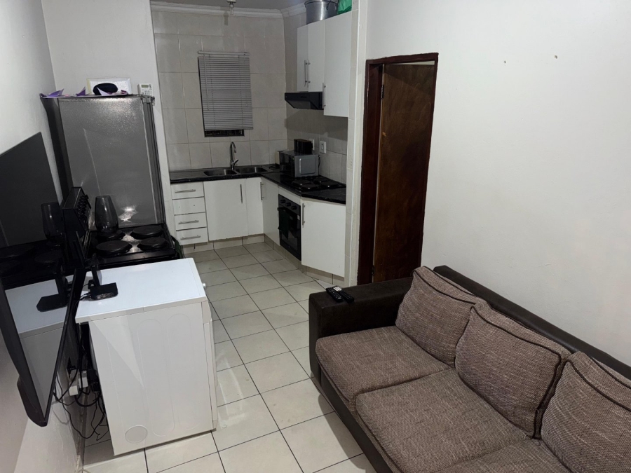 To Let 1 Bedroom Property for Rent in Vosloorus Gauteng