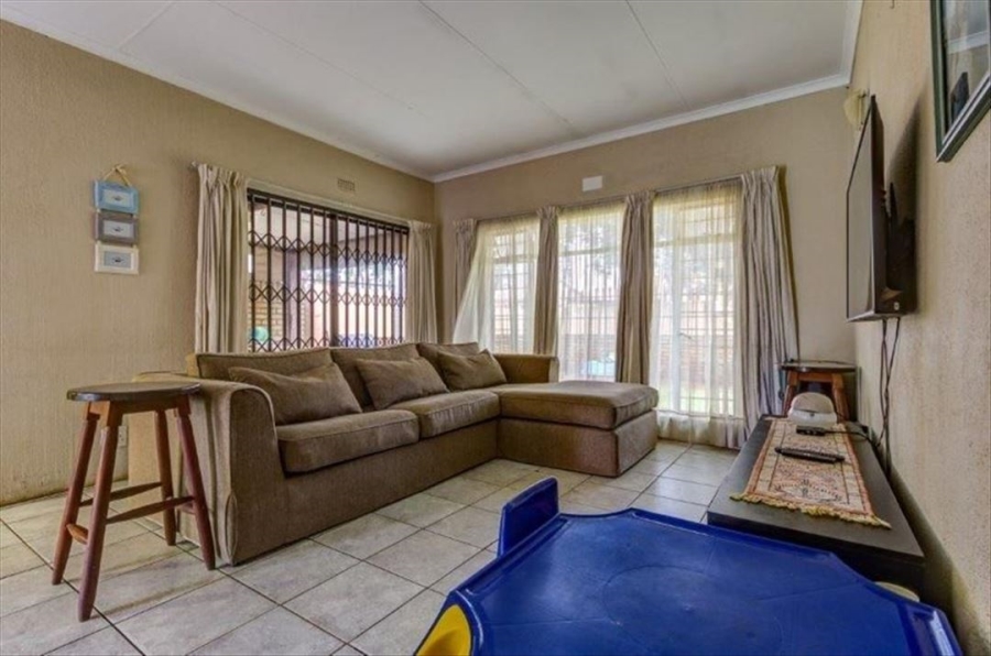 2 Bedroom Property for Sale in Birchleigh Gauteng