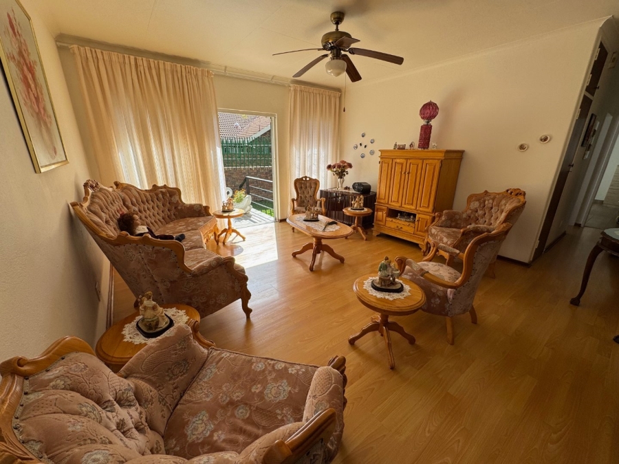 3 Bedroom Property for Sale in Birchleigh North Gauteng