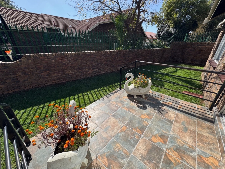 3 Bedroom Property for Sale in Birchleigh North Gauteng