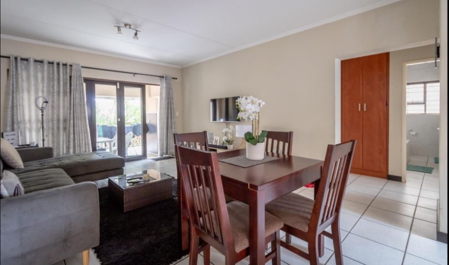2 Bedroom Property for Sale in Sunninghill Gauteng