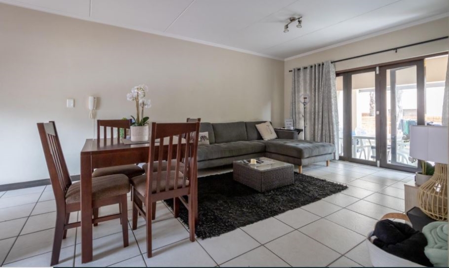 2 Bedroom Property for Sale in Sunninghill Gauteng