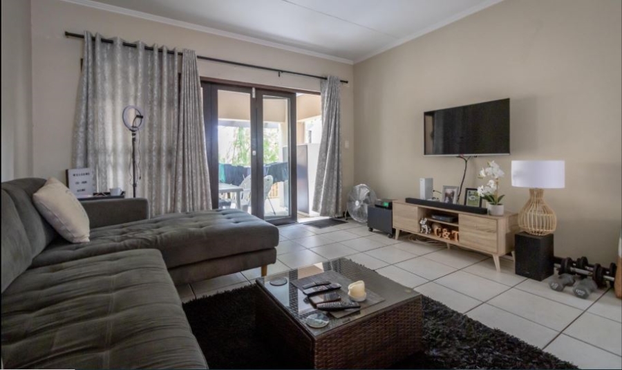 2 Bedroom Property for Sale in Sunninghill Gauteng