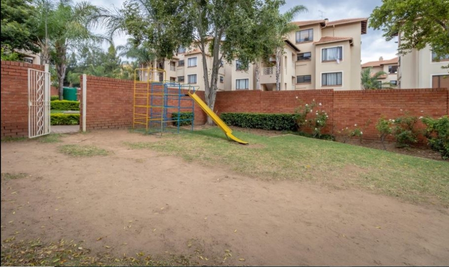 2 Bedroom Property for Sale in Sunninghill Gauteng