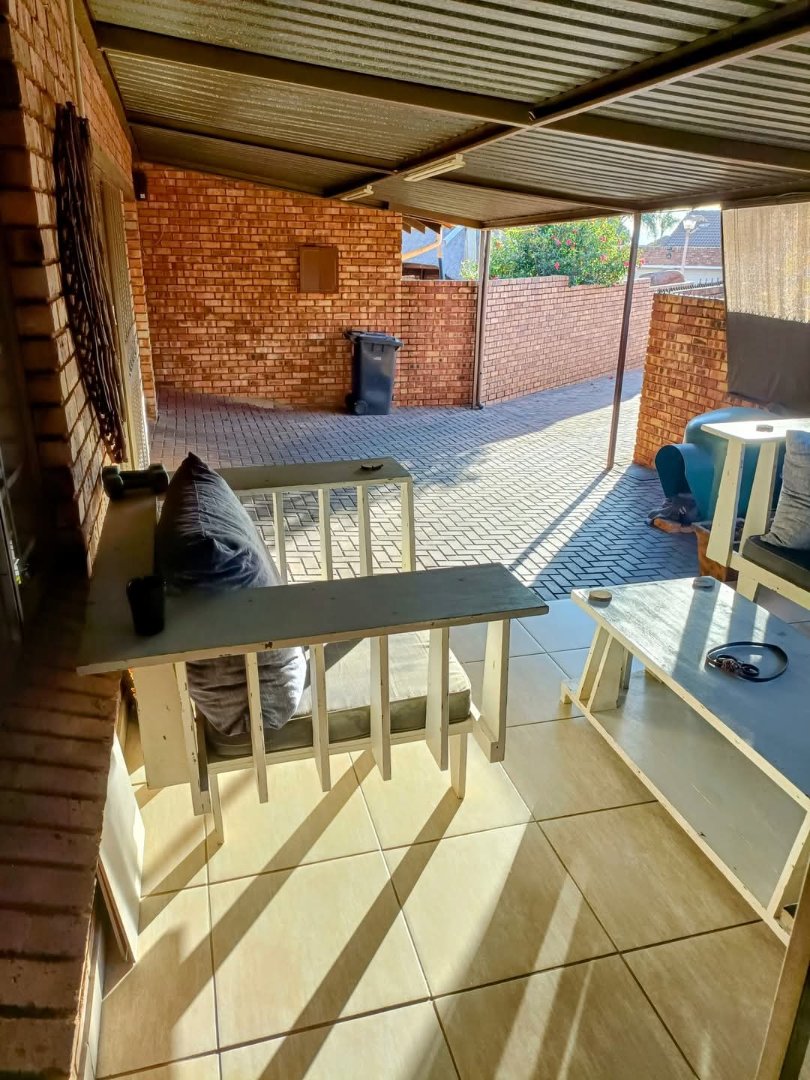3 Bedroom Property for Sale in Eldoraigne Gauteng