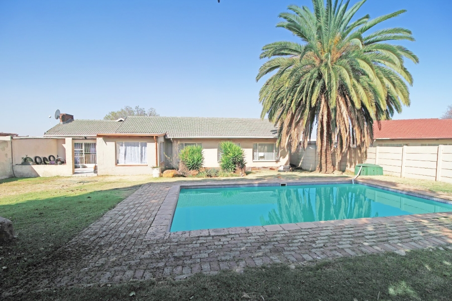 3 Bedroom Property for Sale in Albemarle Gauteng