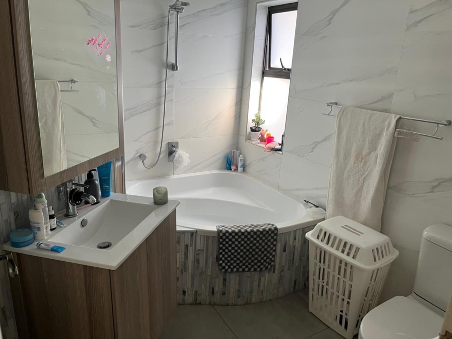 To Let 3 Bedroom Property for Rent in Farrarmere Gauteng
