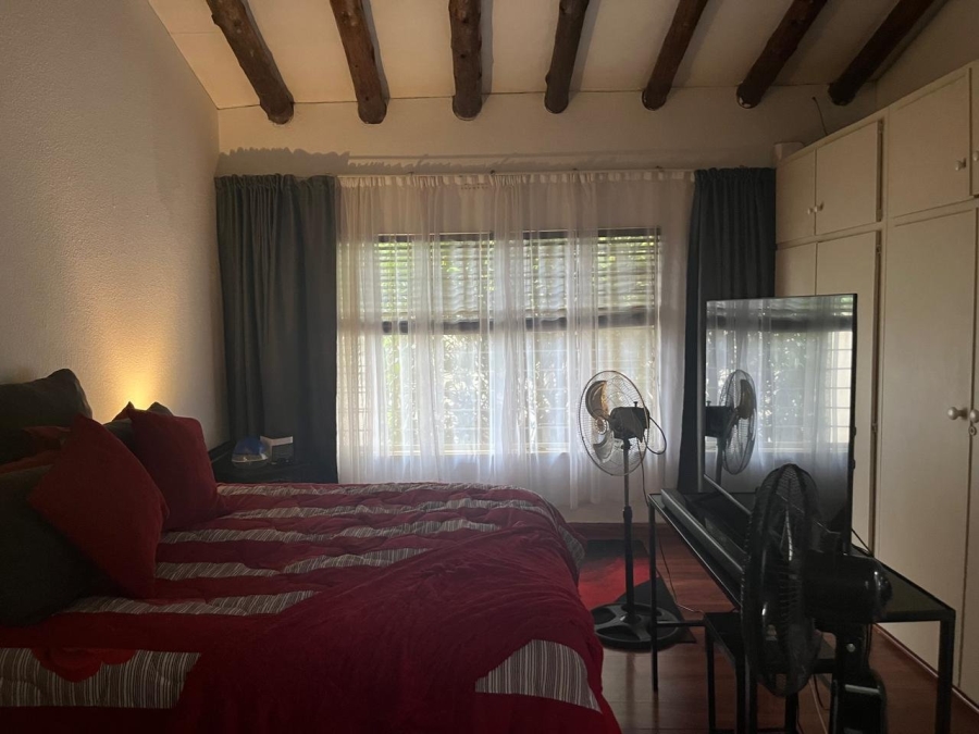 7 Bedroom Property for Sale in Farrarmere Gauteng