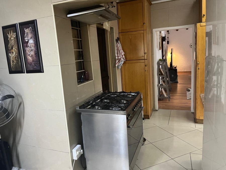 7 Bedroom Property for Sale in Farrarmere Gauteng