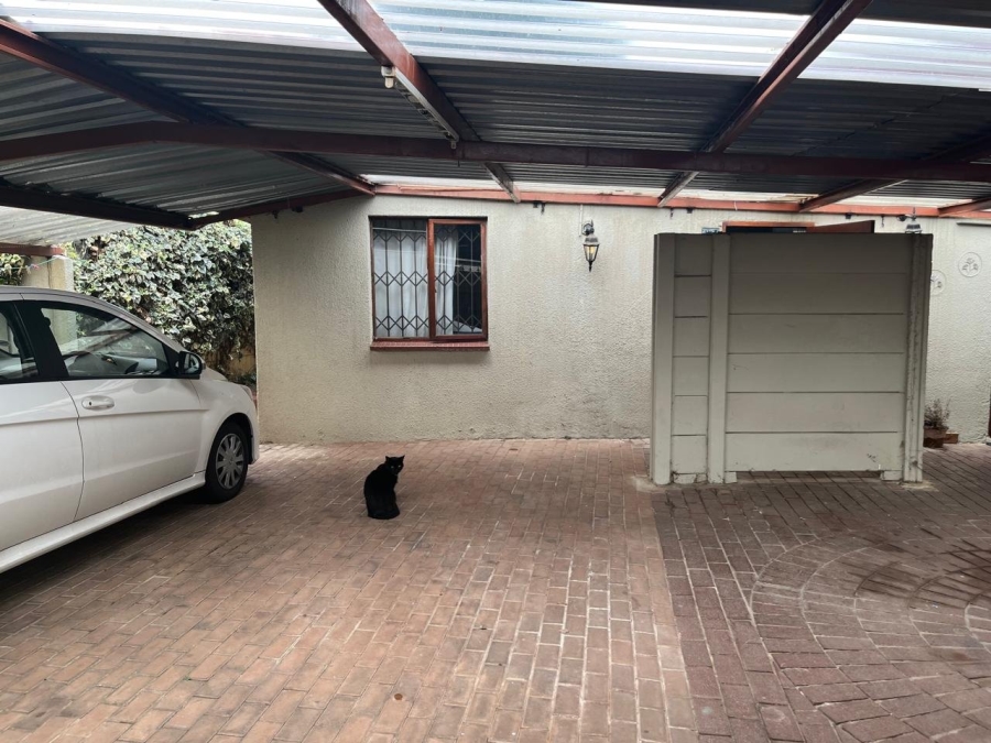 7 Bedroom Property for Sale in Farrarmere Gauteng