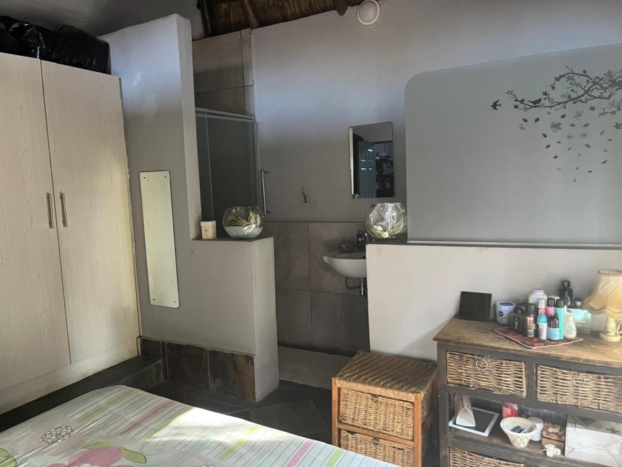 7 Bedroom Property for Sale in Farrarmere Gauteng