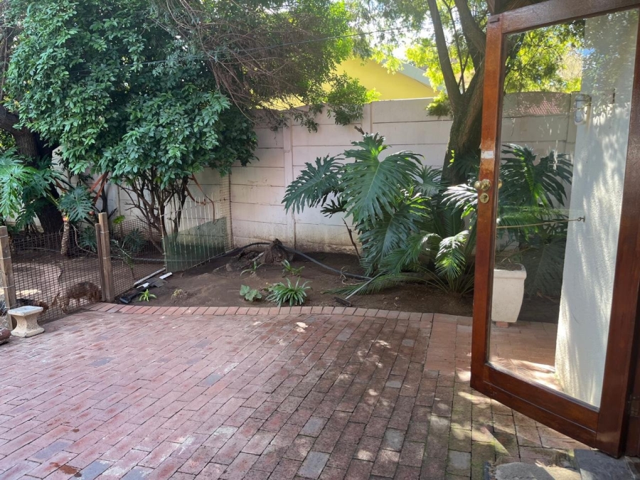 7 Bedroom Property for Sale in Farrarmere Gauteng