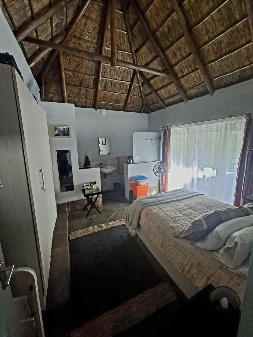 7 Bedroom Property for Sale in Farrarmere Gauteng