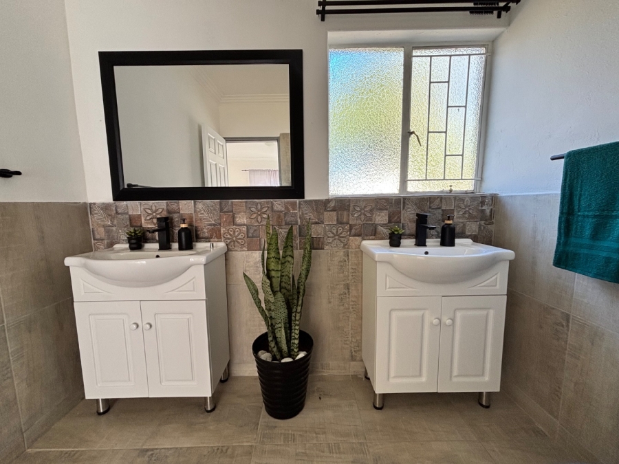 3 Bedroom Property for Sale in Bester Gauteng