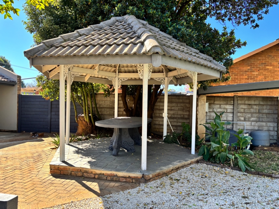 3 Bedroom Property for Sale in Bester Gauteng