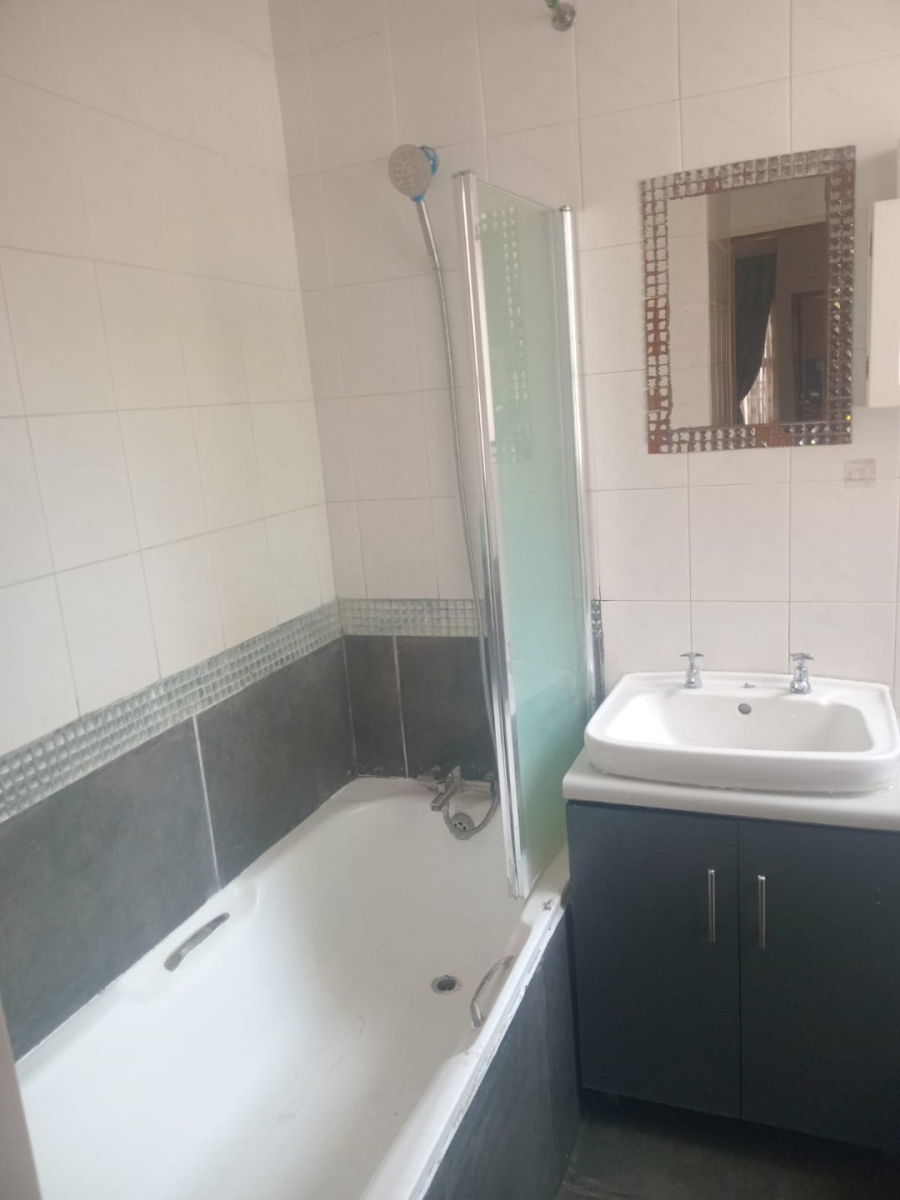 3 Bedroom Property for Sale in Ridgeway Gauteng