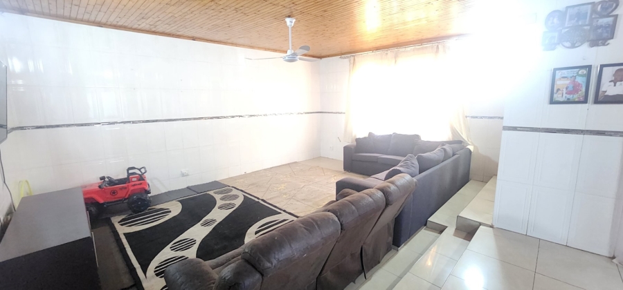 4 Bedroom Property for Sale in Laudium Gauteng