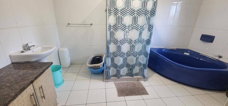 4 Bedroom Property for Sale in Laudium Gauteng