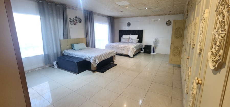 4 Bedroom Property for Sale in Laudium Gauteng
