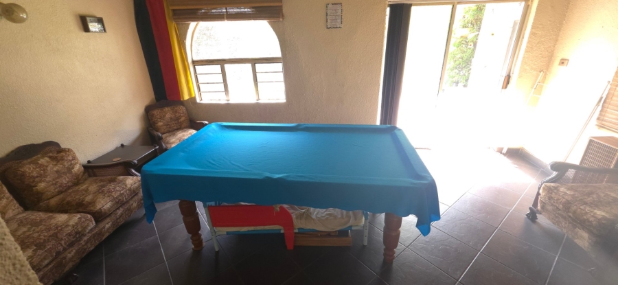 4 Bedroom Property for Sale in Verwoerdpark Gauteng
