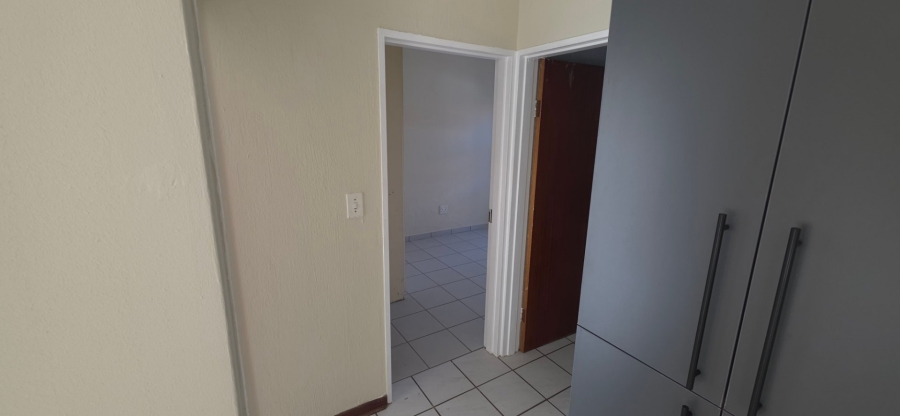 2 Bedroom Property for Sale in New Redruth Gauteng
