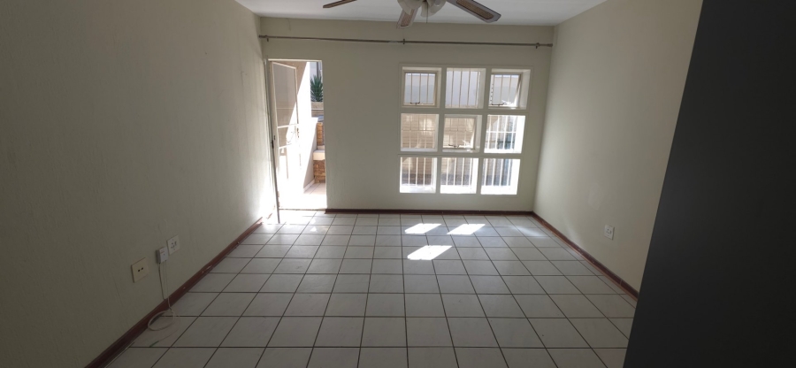 2 Bedroom Property for Sale in New Redruth Gauteng