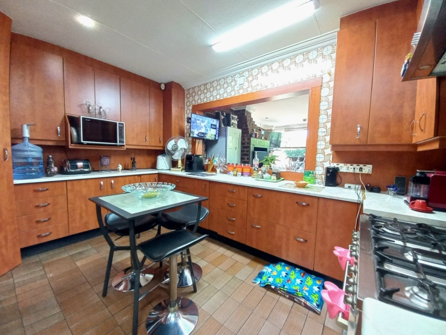 3 Bedroom Property for Sale in Dawnview Gauteng