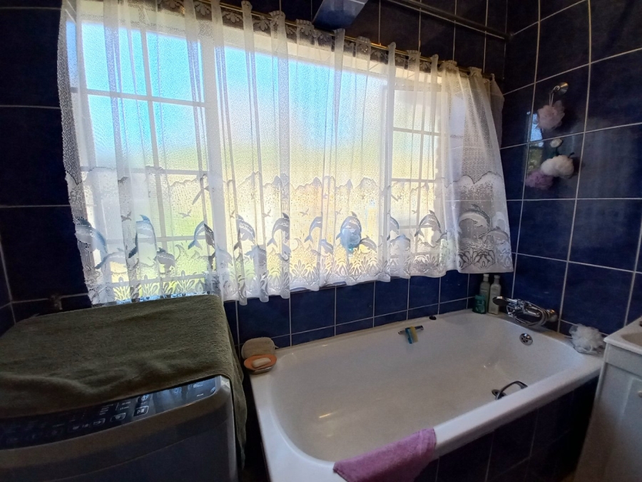 3 Bedroom Property for Sale in Dawnview Gauteng