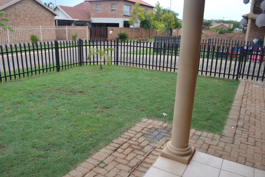 2 Bedroom Property for Sale in Theresa Park Gauteng