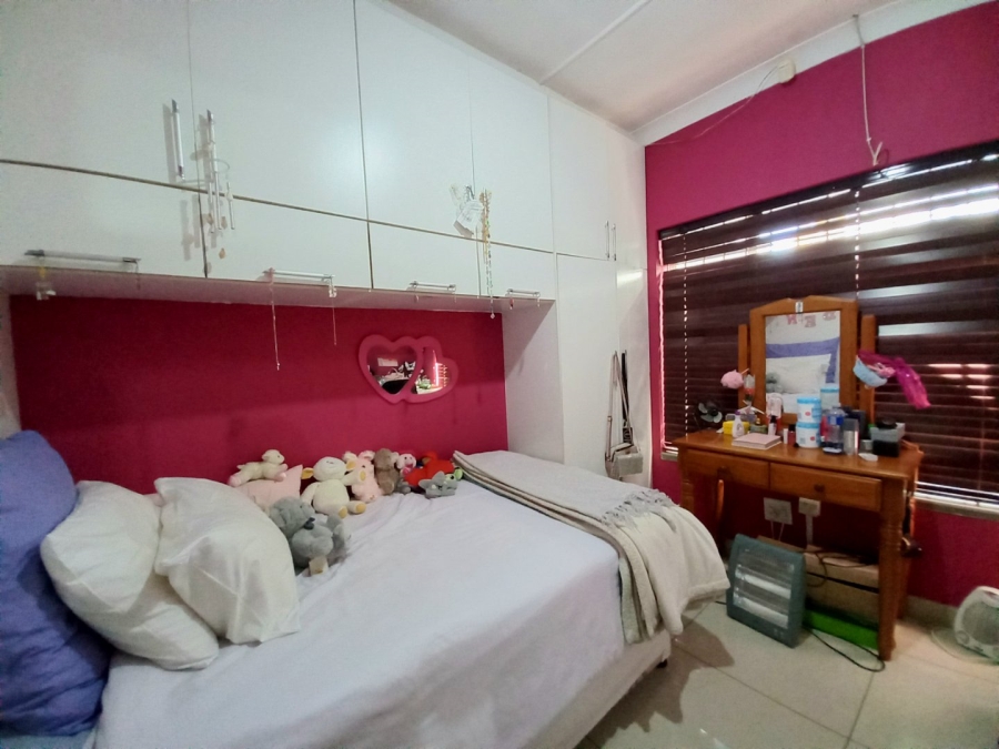 5 Bedroom Property for Sale in Edenvale Central Gauteng