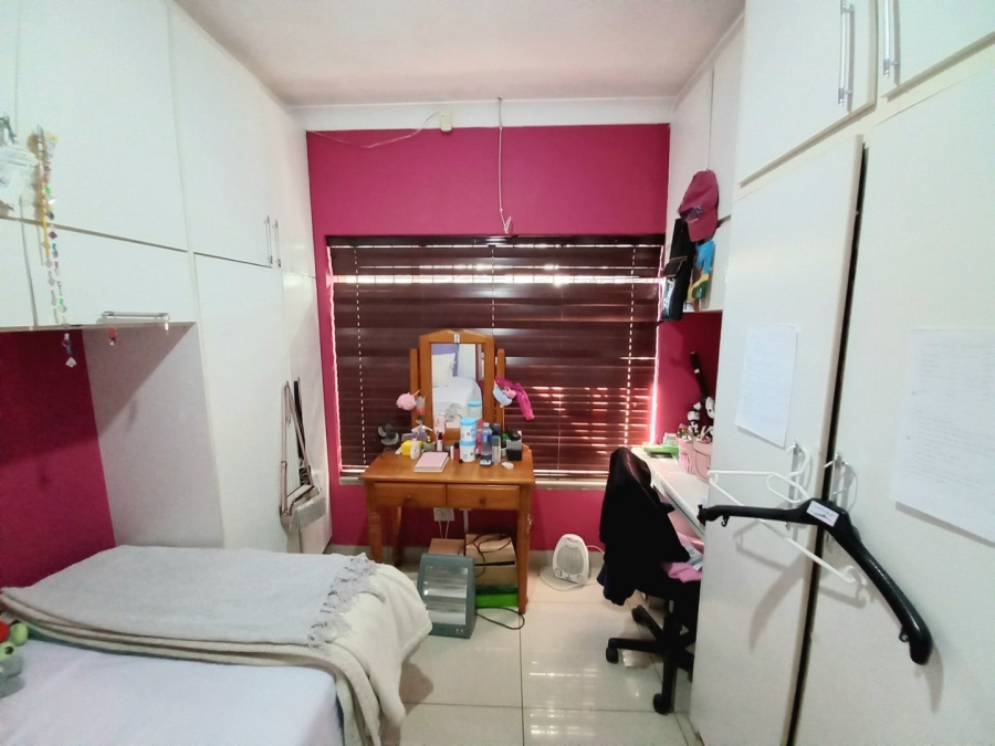 5 Bedroom Property for Sale in Edenvale Central Gauteng
