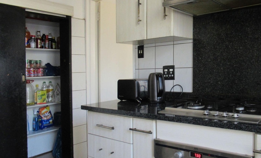 3 Bedroom Property for Sale in Kew Gauteng