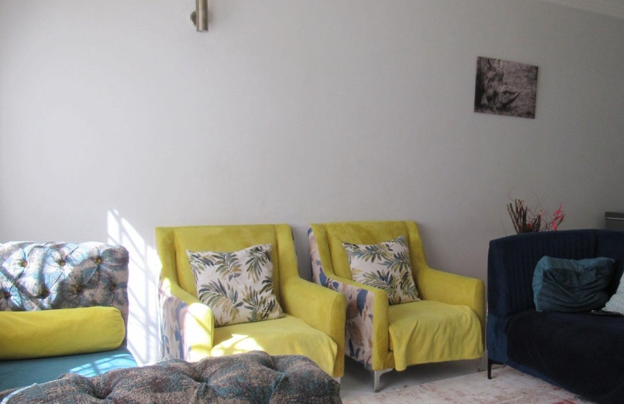 3 Bedroom Property for Sale in Kew Gauteng