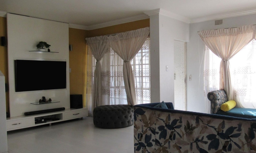 3 Bedroom Property for Sale in Kew Gauteng